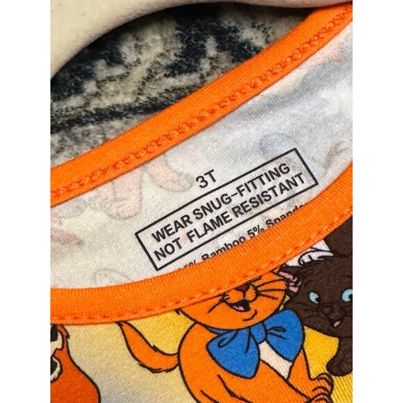 Unbranded | classic Disney Bamboo Pajama Set | 3T - Picture 3 of 4